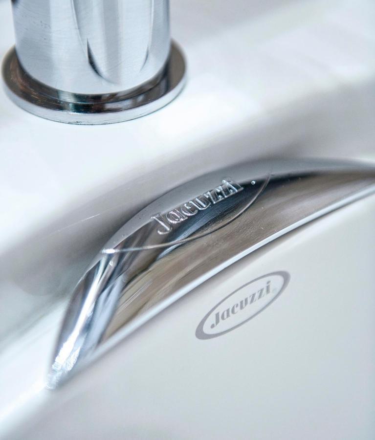 Relais Balcone Di Giulietta Hotel Verona Kültér fotó A 304 stainless steel sink
